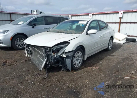 2010 Nissan Altima 2.5 S z USA, uszkodzony, nr VIN 1N4AL2AP4AN552839